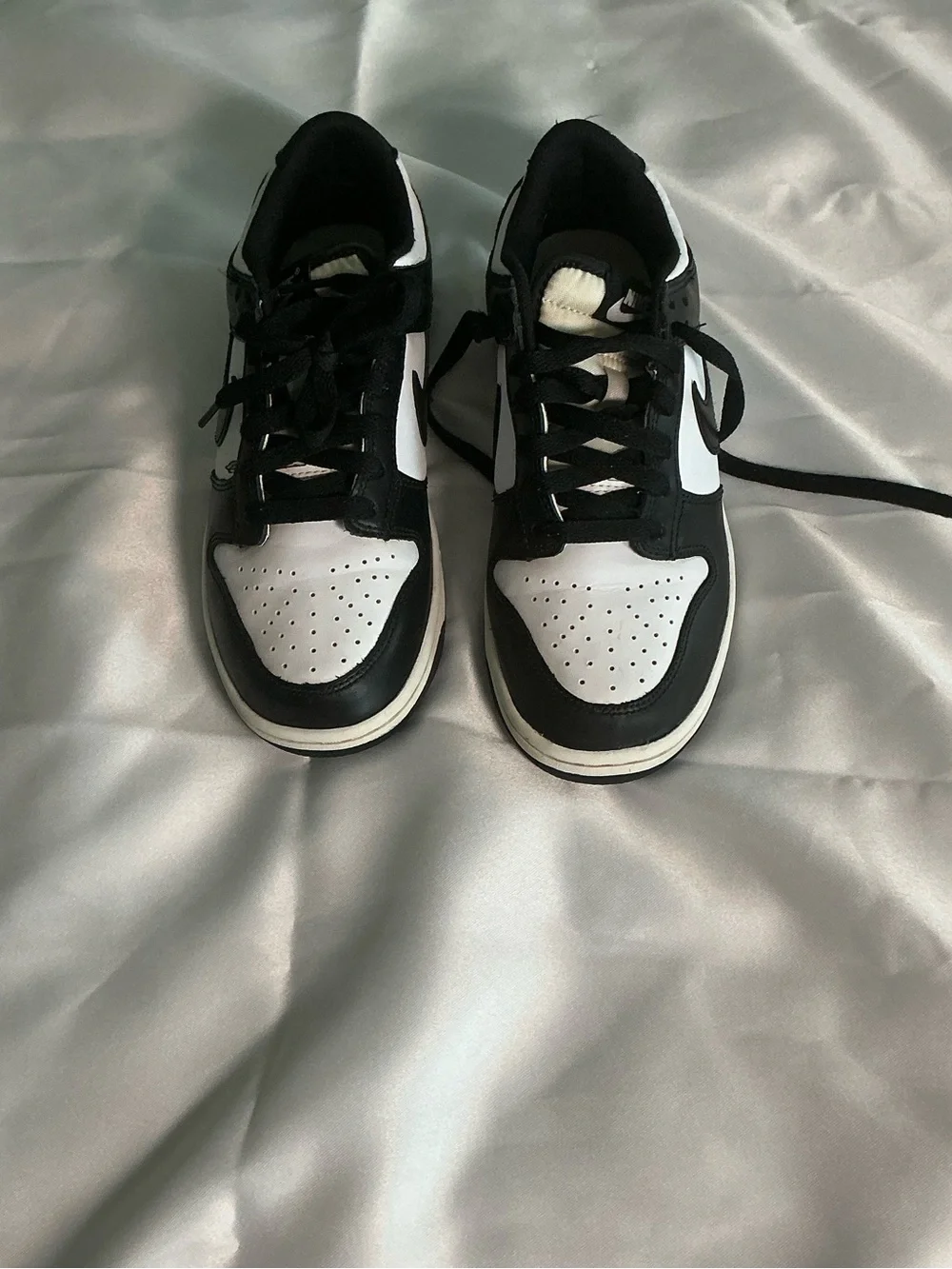 Nike Black and White Kids Low-Top Sneakers